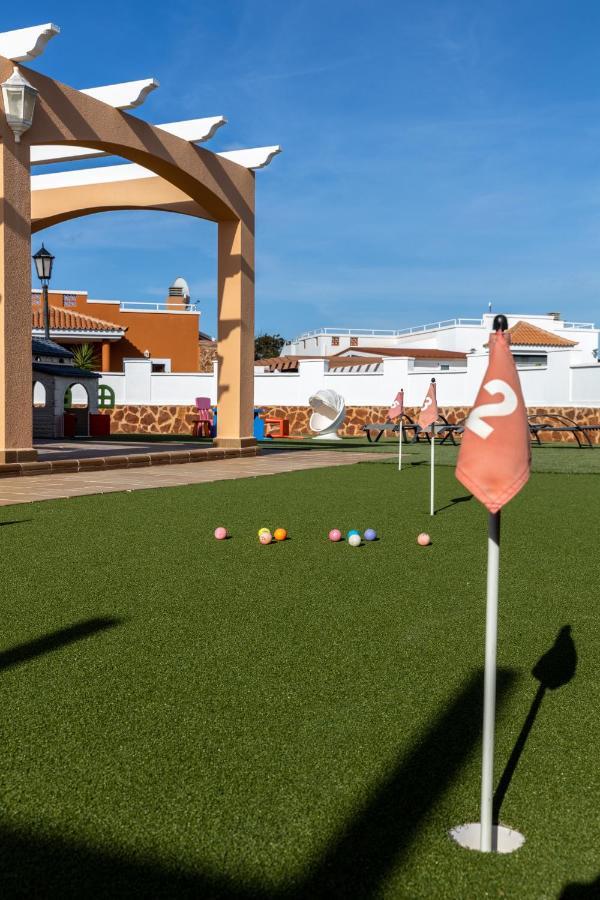 Perfect For Family Holidays With Private Pool, Near Beach And Golf- Villa Ashley Costa De Antigua Zewnętrze zdjęcie