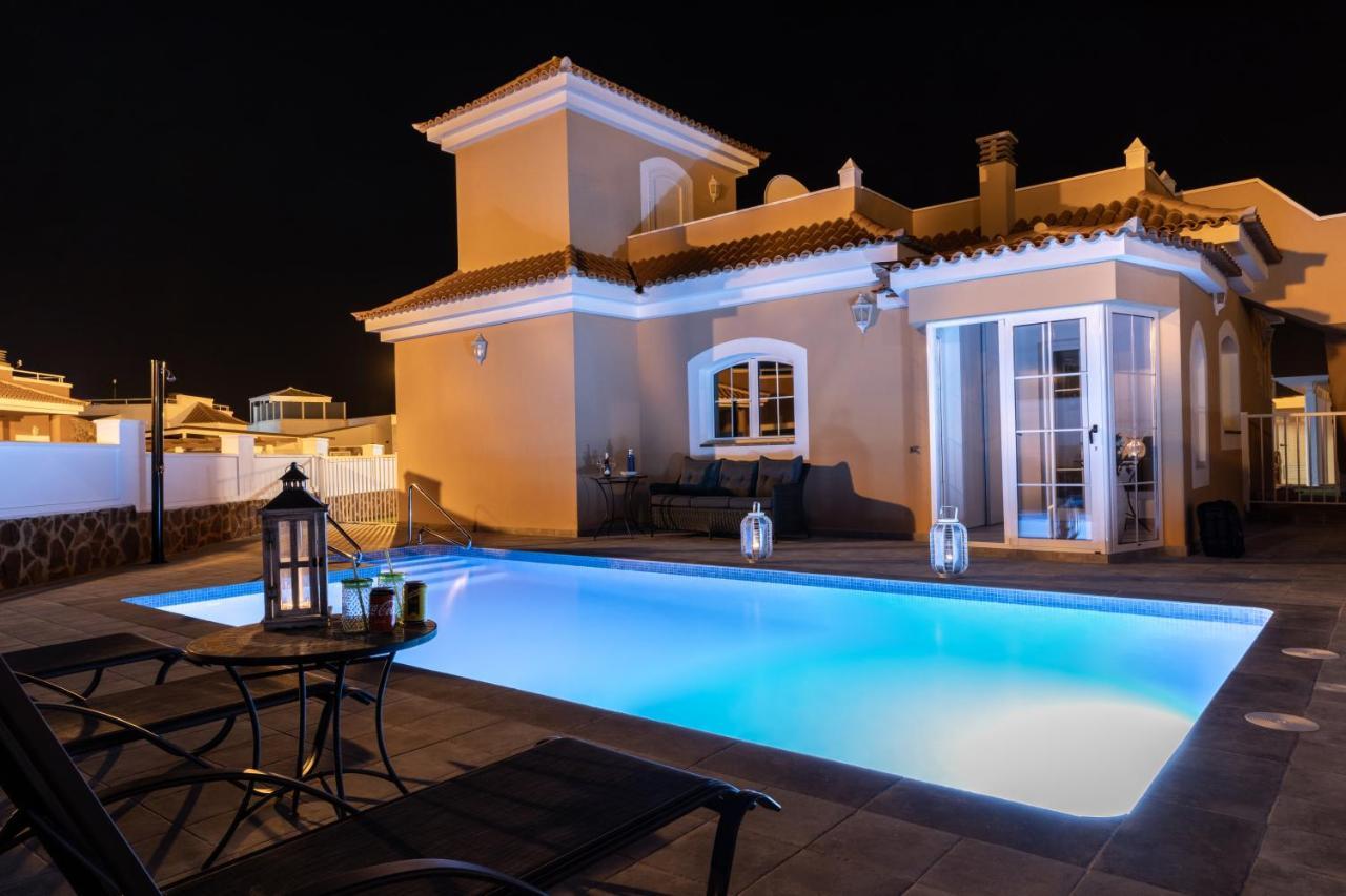 Perfect For Family Holidays With Private Pool, Near Beach And Golf- Villa Ashley Costa De Antigua Zewnętrze zdjęcie